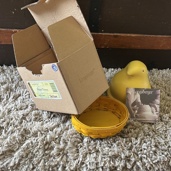 Longaberger. Peeps. Yellow. - Picture 8 of 16